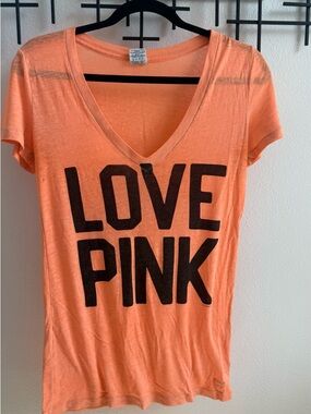 Victoria’s Secret PINK Love Graphic Tee Orange V-Neck Size Small